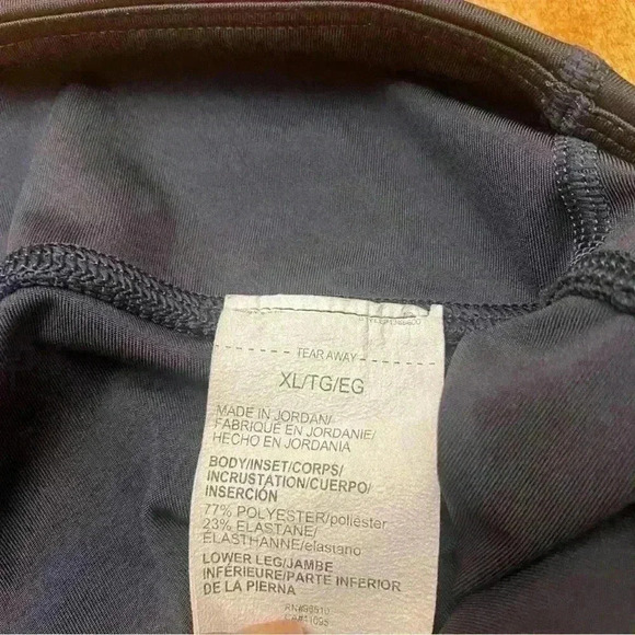 Underarmour womens compression leggings sized xl. - Picture 4 of 10